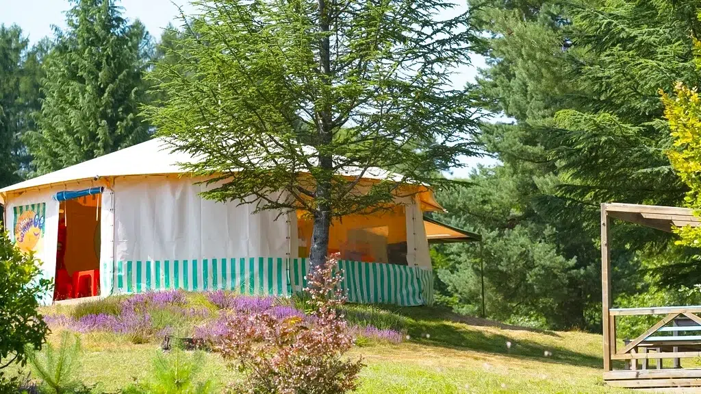 Camping Paradis le Coiroux en Correze (29)