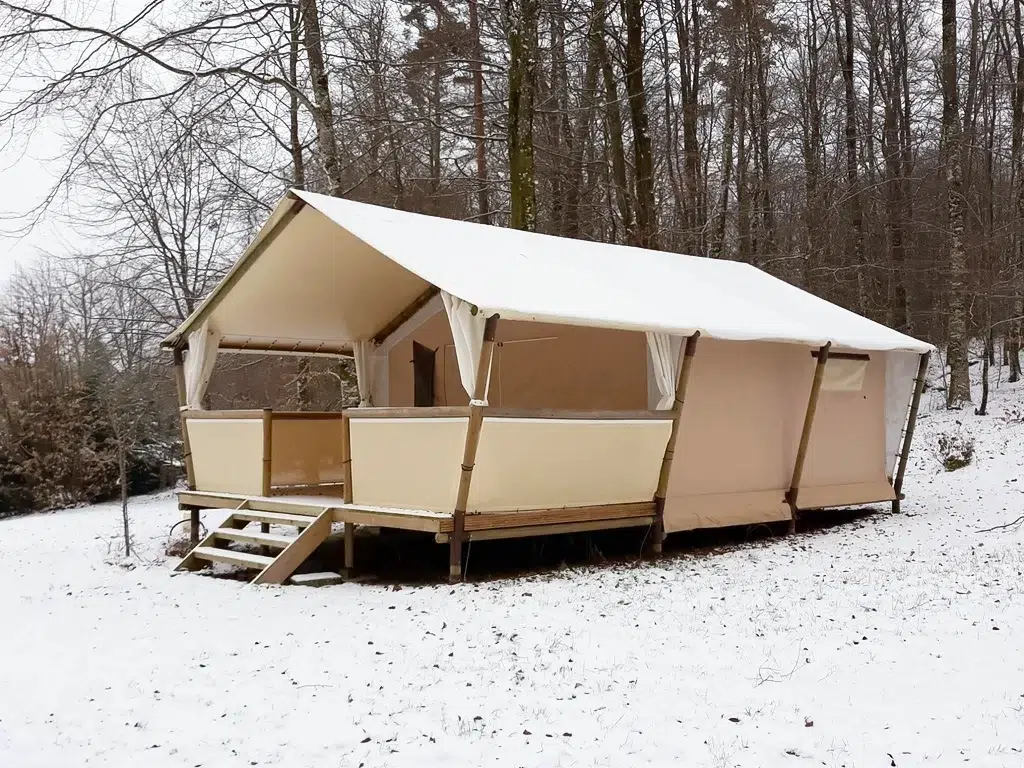 hebergement atypique Camping Paradis le Coiroux en Correze