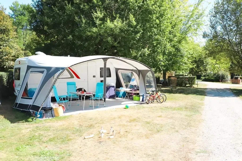 Camping Paradis le Coiroux en Correze