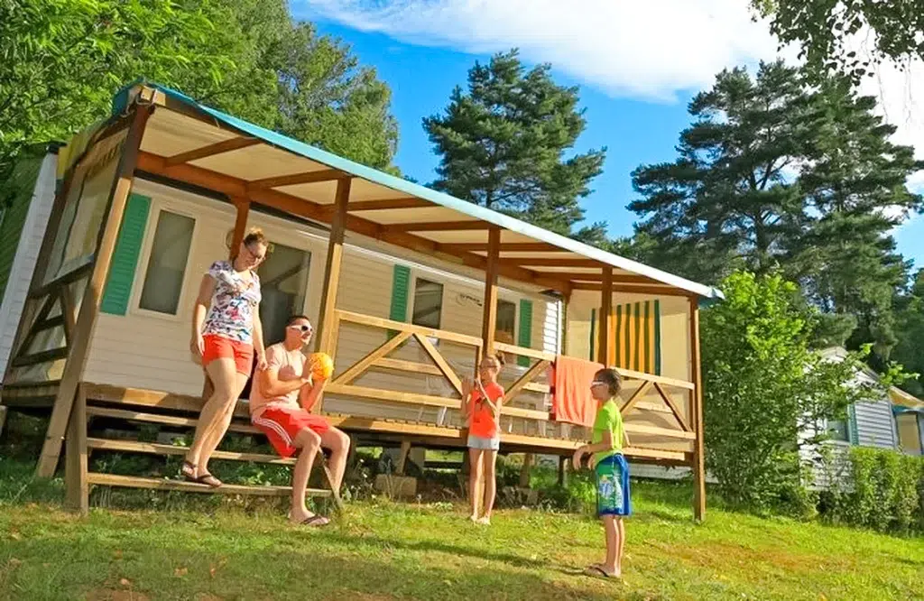 Camping Paradis logement mobil home
